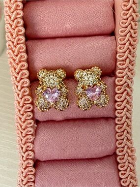 18K Gold Plated Teddy Bear Earrings Pink Heart Crystal Pavé Studs Cute Luxury
